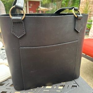 Portland Leather Tote 🖤